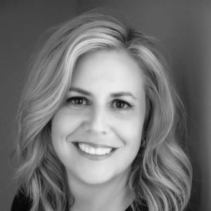 Meet your Posher, Stacy